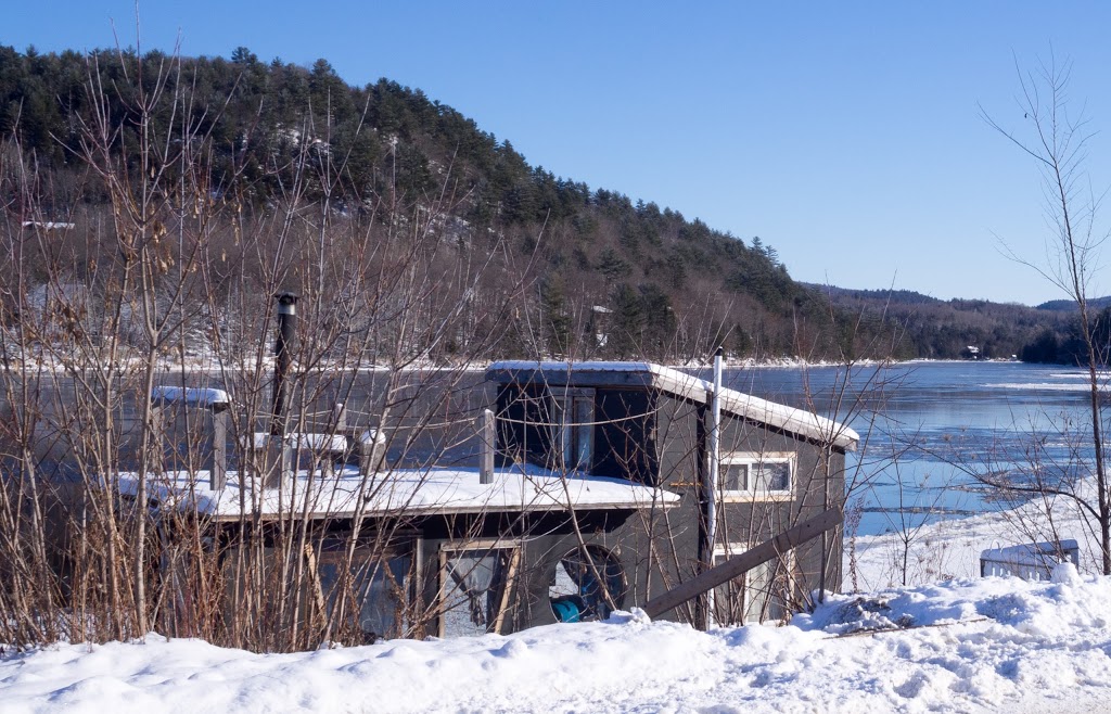The River Den La Pêche, QC J0X 3G0, Canada