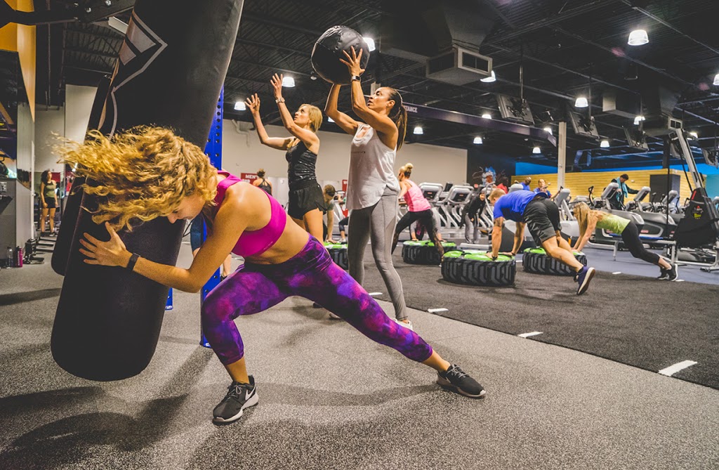 Crunch Fitness - Windsor | 1950 Lauzon Rd, Windsor, ON N8T 2Z3, Canada | Phone: (226) 526-9496