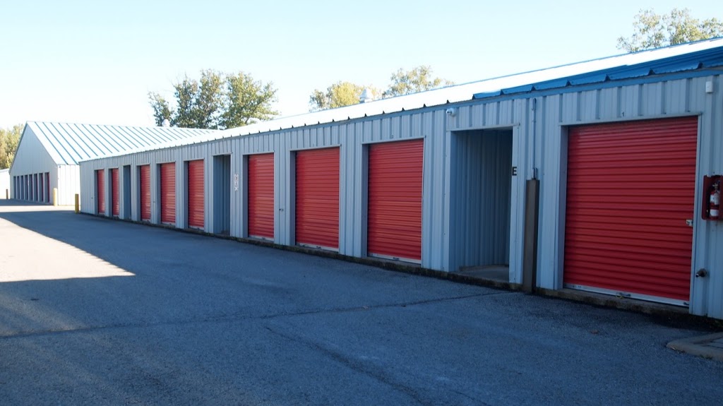 Vaultra Self-Storage - Lundys Treasure Chest | 6550 Oakwood Dr, Niagara Falls, ON L2G 0H9, Canada | Phone: (905) 356-6500