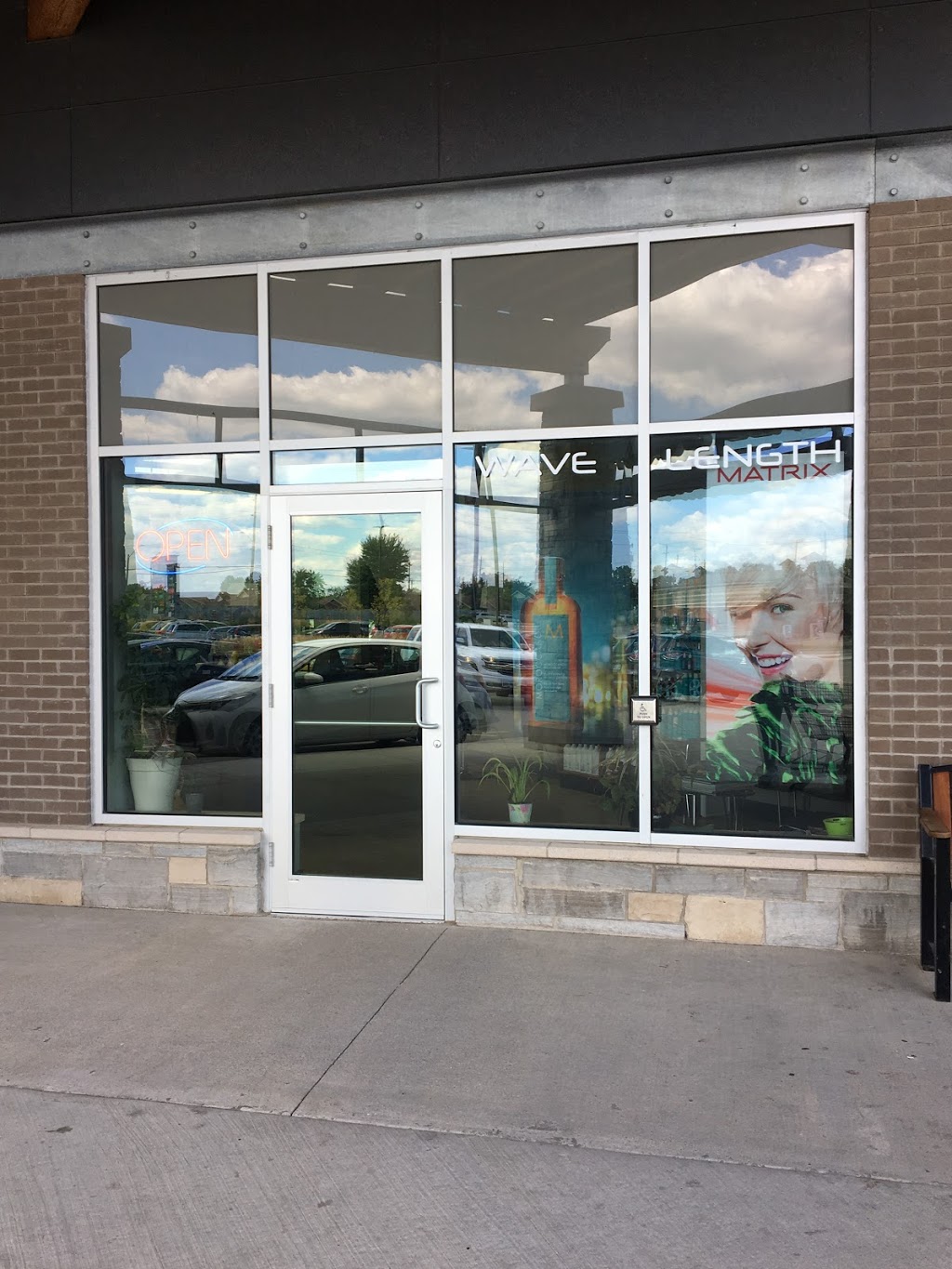 Wavelength Hair Salon Waterloo | 450 Columbia St W, Waterloo, ON N2T 2W1, Canada | Phone: (519) 746-8764