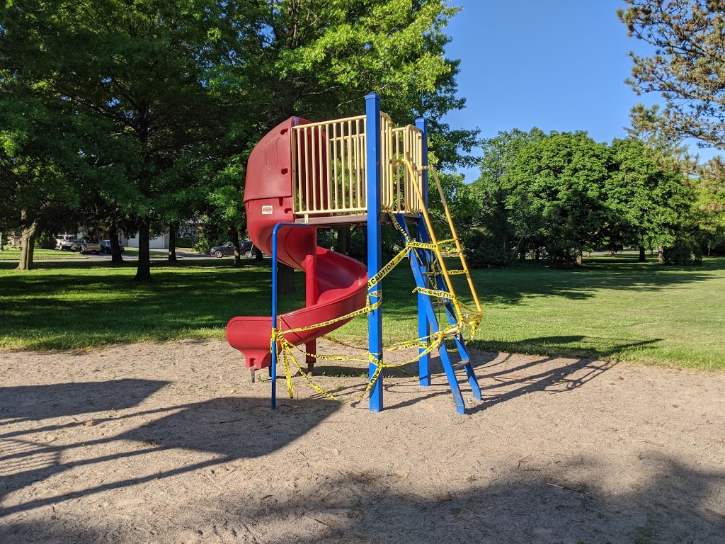 Clanton Park | 30 Palm Dr, North York, ON M3H 2B5, Canada | Phone: (416) 338-4386