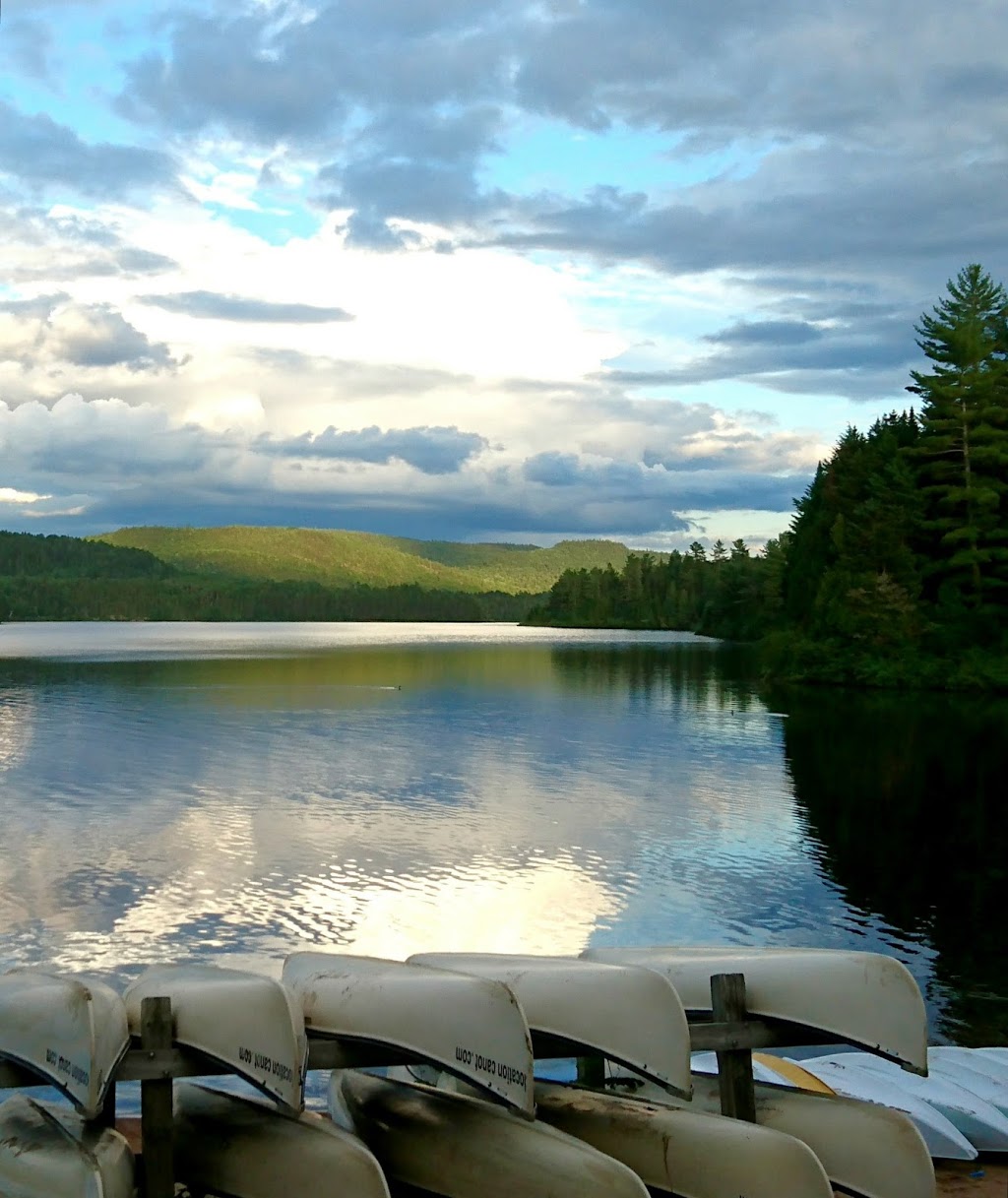 Lake Edouard Beach | Canada, Quebec, Shawinigan, Unnamed Road邮政编码: G0X 2E0