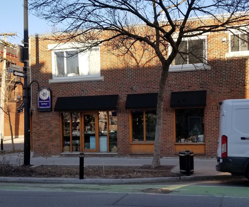 Maître Corbeau Fromagerie | 5101 Rue Chambord, Montréal, QC H2J 3N4, Canada | Phone: (514) 528-3293