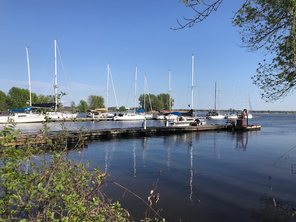Club nautique de Berthier Inc. | 1251 Grande Côte, Berthierville, QC J0K 1A0, Canada | Phone: (450) 836-9113