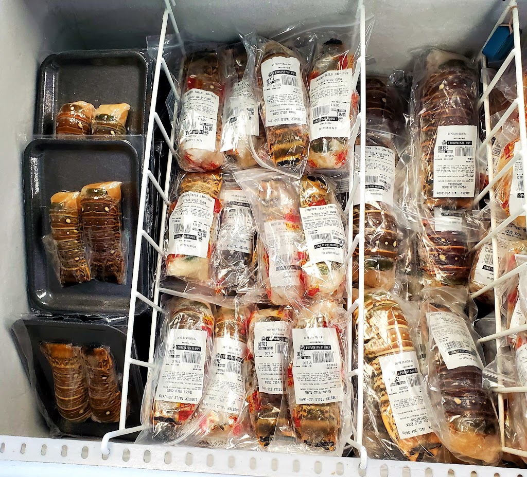 Gimli Fish Market | 596 Dufferin Ave., Winnipeg, MB R2W 2Y9, Canada | Phone: (204) 589-3474