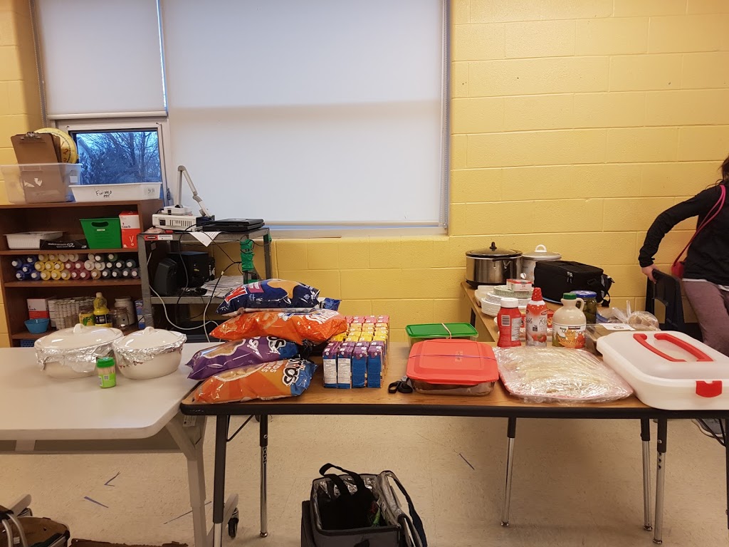 Hespeler Public School | 300 Winston Blvd, Cambridge, ON N3C 3J6, Canada | Phone: (519) 658-4691