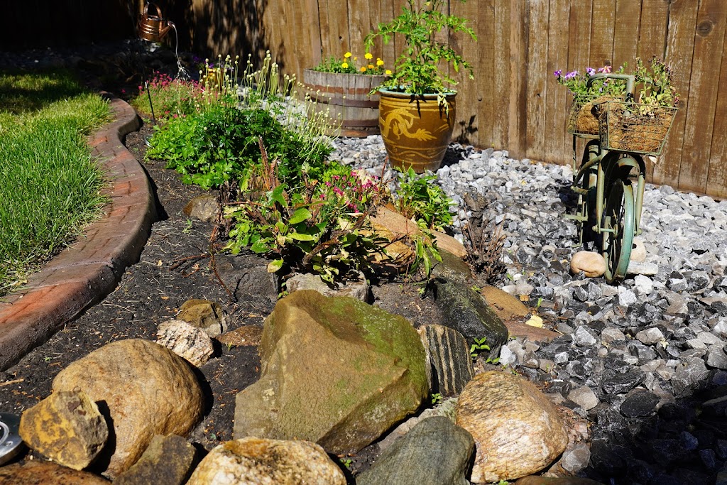 Earth and Turf Landscaping Ltd | 4 51114 Range Road 264 By appointment only, Spruce Grove, AB T7Y 1E8, Canada | Phone: (780) 996-2041