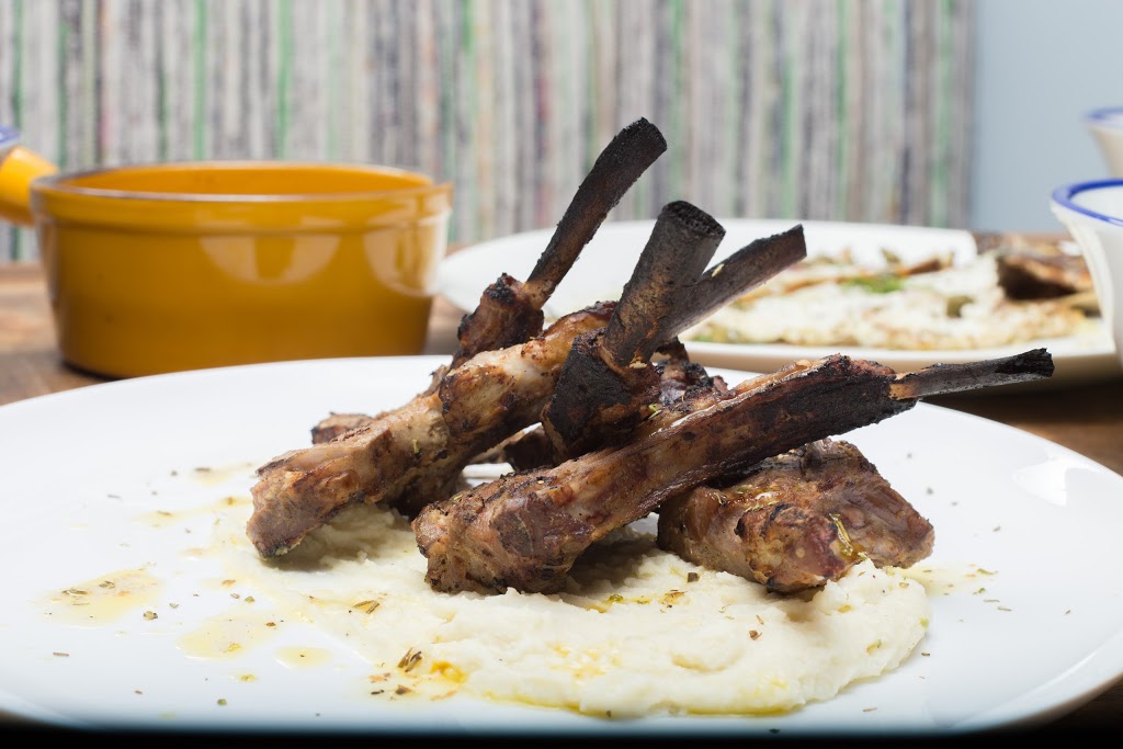 Petros Westmount | 4785 Rue Sherbrooke Ouest, Westmount, QC H3Z 1G5, Canada | Phone: (514) 938-5656