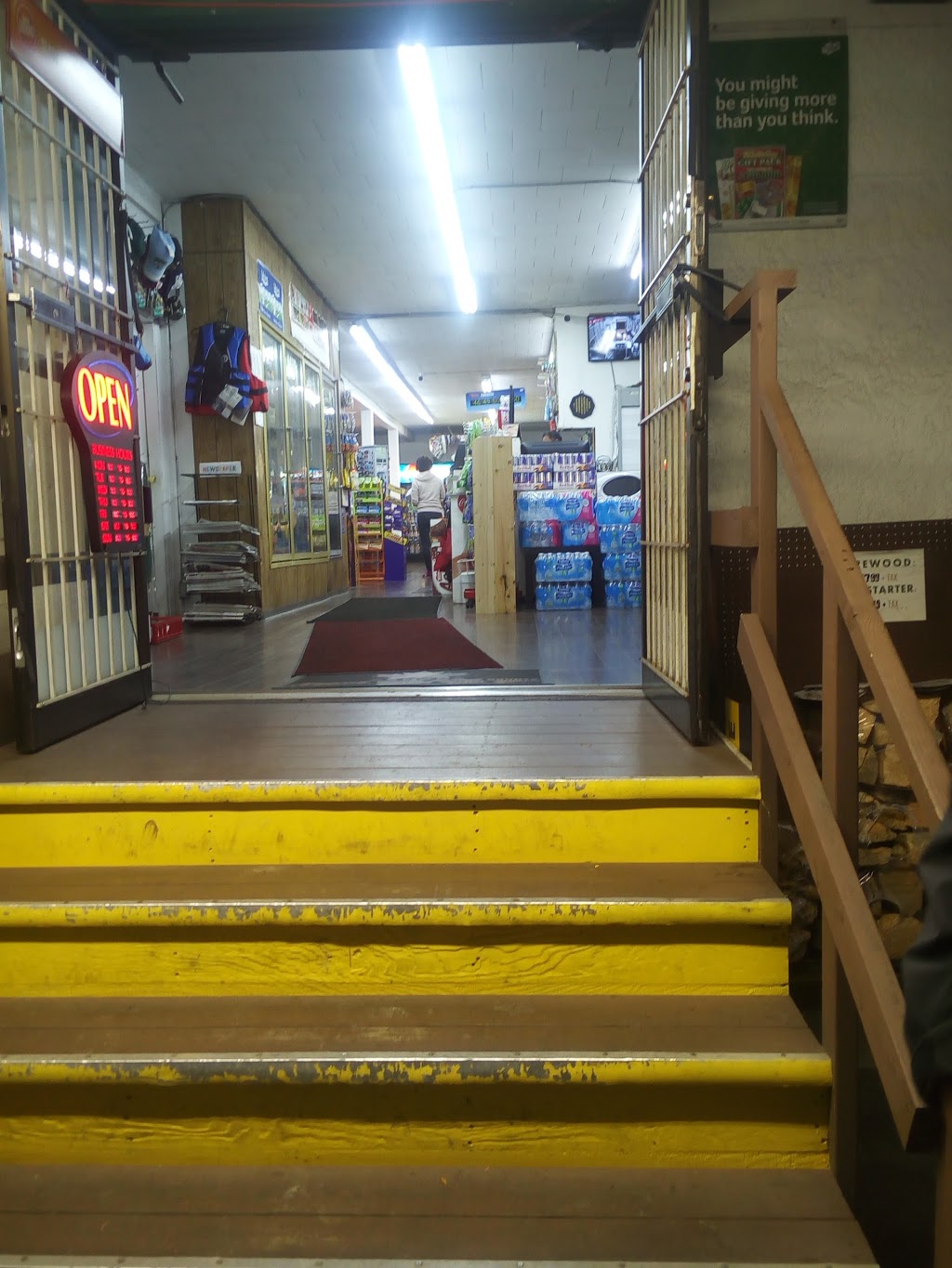 Walnut Grove Food Market 20793 96 Ave, Langley City, BC V1M 2H2, Canada