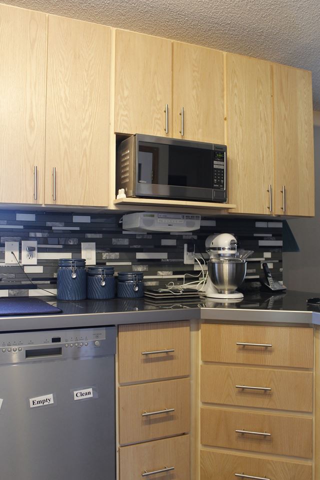 The Home Depot | 10-101 Southbank Blvd, Okotoks, AB T1S 0G1, Canada | Phone: (403) 995-4710