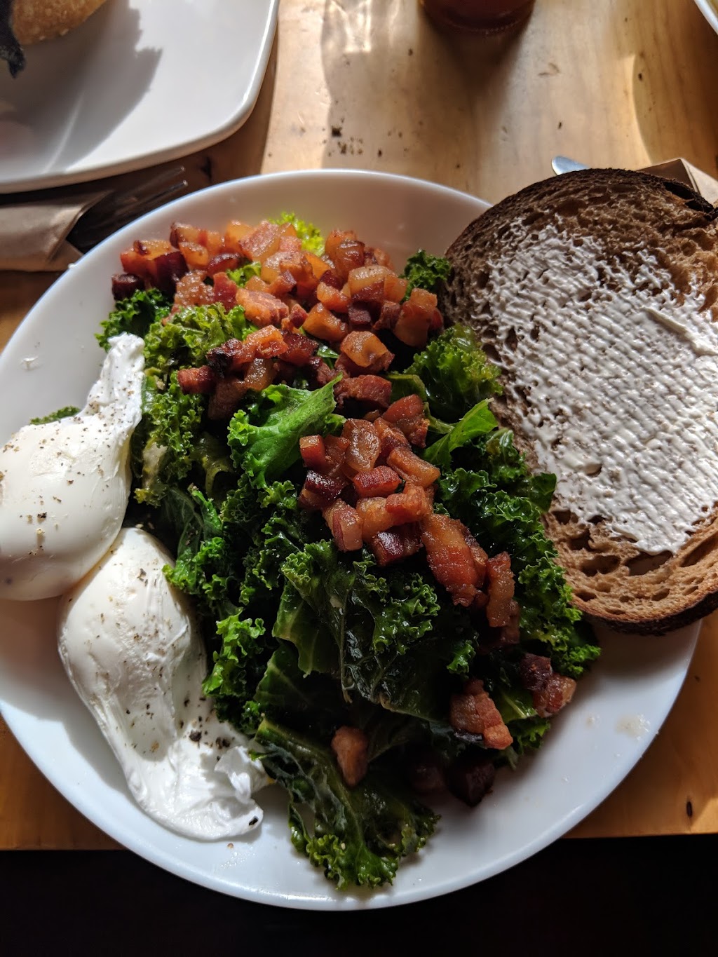 Tre Fantastico | 810 Humboldt St, Victoria, BC V8V 5B1, Canada | Phone: (250) 590-8014