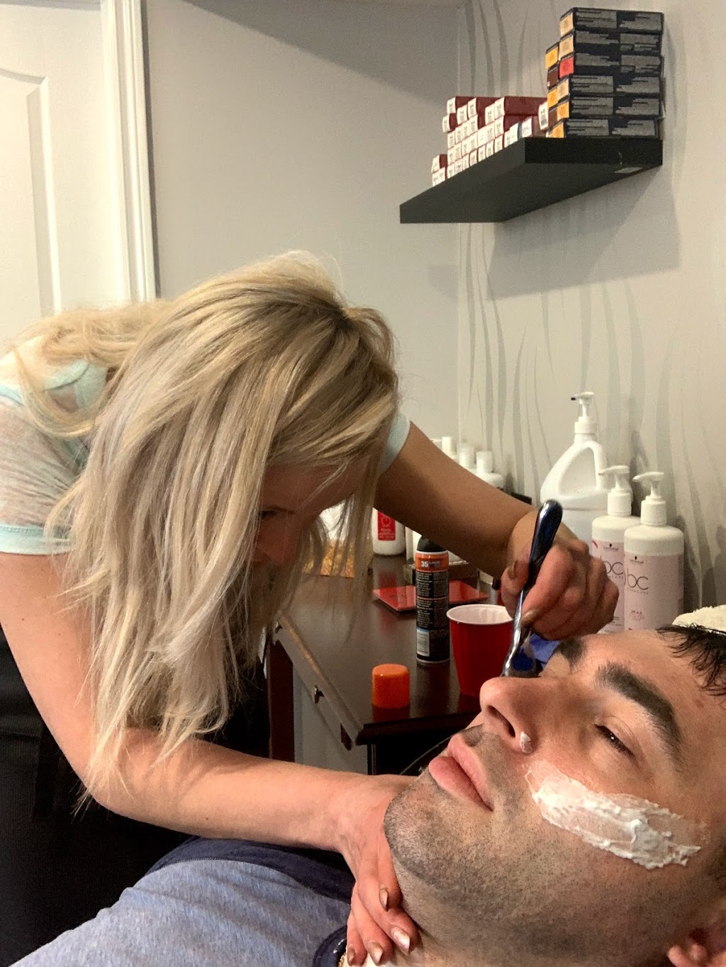Chez Iryna | 120 Rue Bastien, LÎle-Bizard—Sainte-Geneviève, QC H9C 2Y1, Canada | Phone: (514) 299-2612