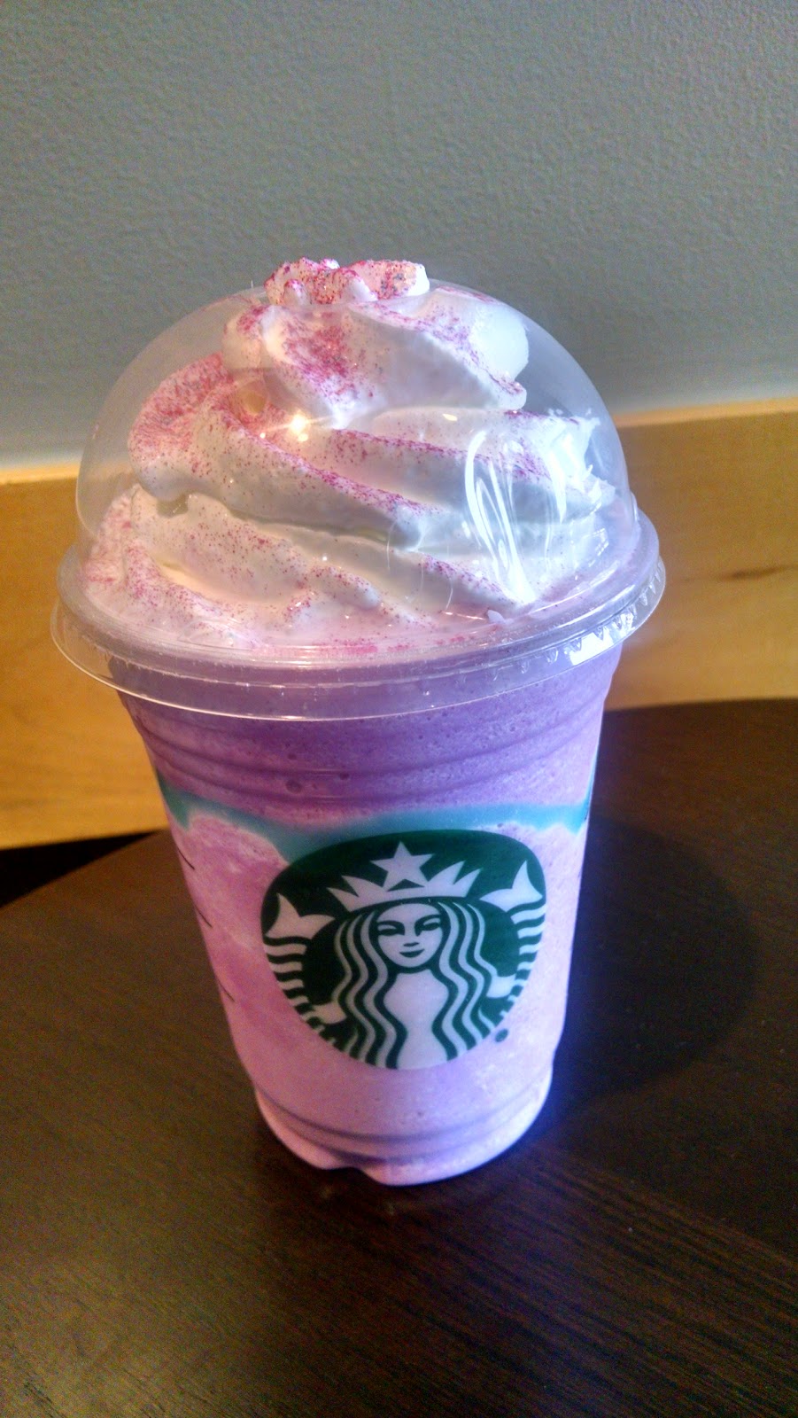 Starbucks | 1740 Pembina Hwy, Winnipeg, MB R3T 2G2, Canada | Phone: (204) 261-7928