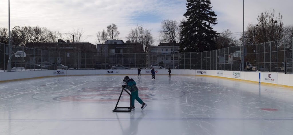Patinoire Bleu-Blanc-Bouge (Cartierville) | Cartierville, Montreal, QC H4J 2P4, Canada | Phone: (514) 872-6138