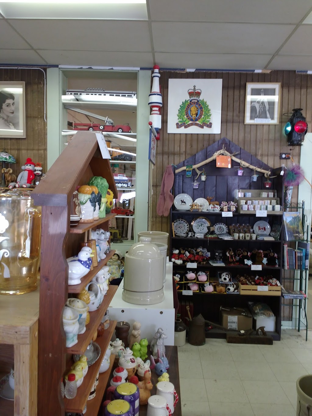 Kellys Kaboose | 6648 Savona Access Rd, Savona, BC V0K 2J0, Canada | Phone: (250) 377-8510