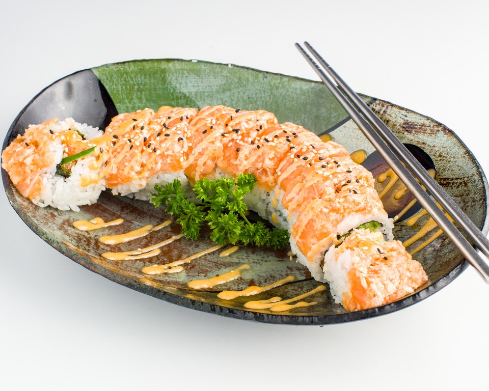 SUSHI KING | 941 Lakeshore Rd E, Mississauga, ON L5E 1E3, Canada | Phone: (905) 990-5511