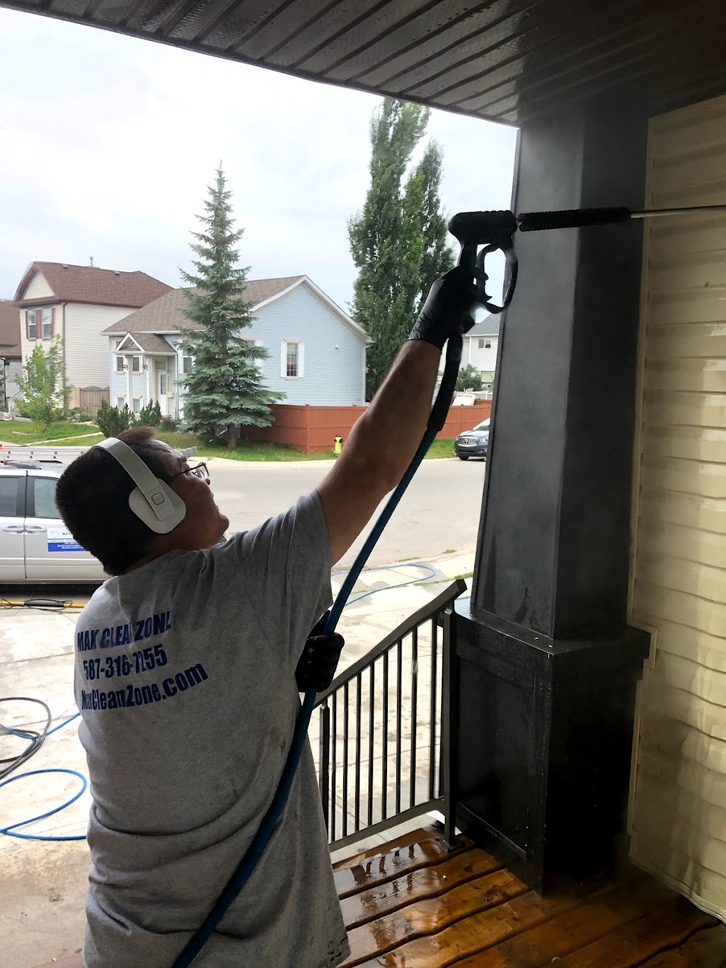 MaxCleanZone | 2308 b 19 St SW, Calgary, AB T2T 4X2, Canada | Phone: (587) 316-7255