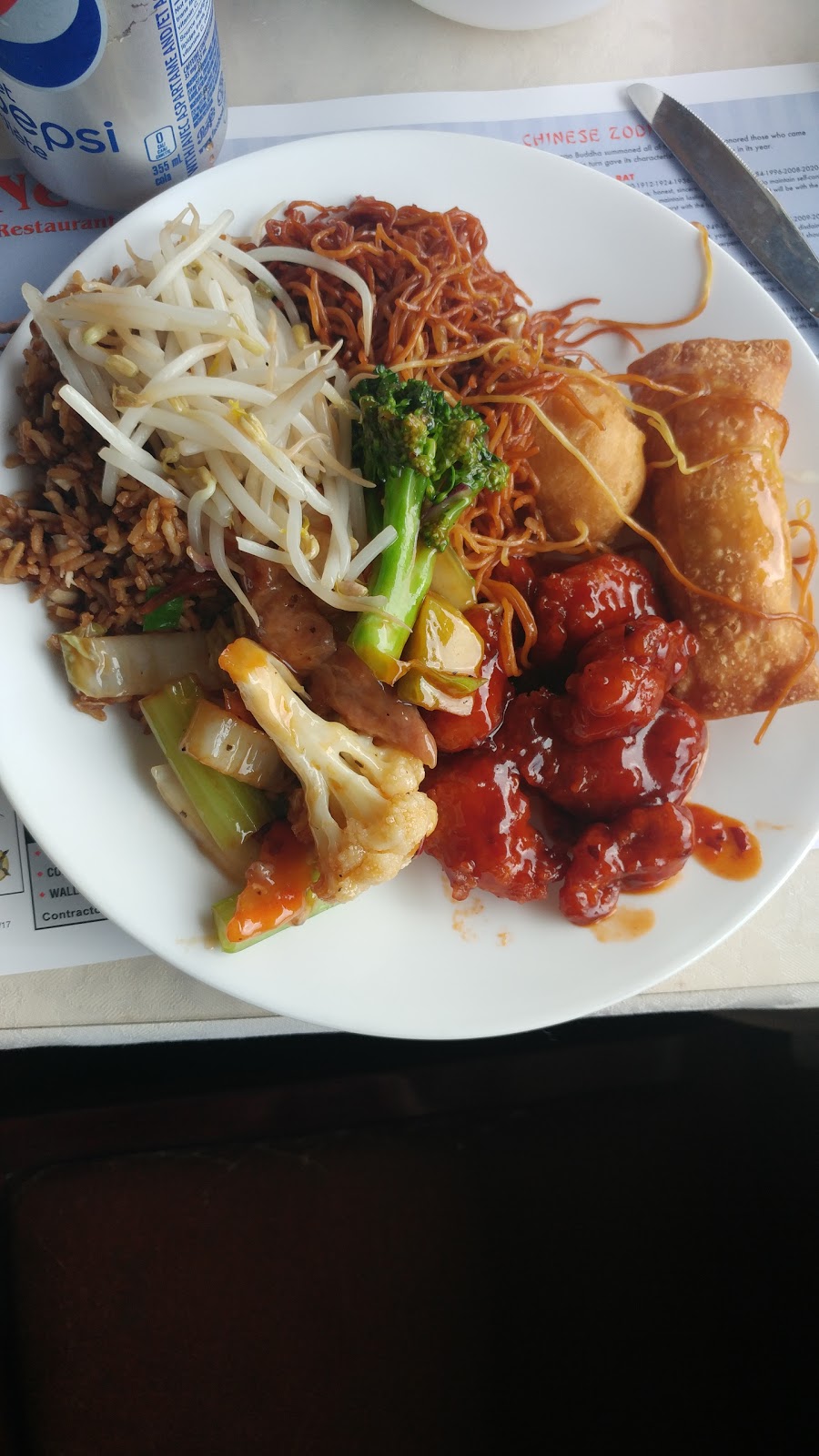 Dragon Tavern Restaurant | 971 Montreal Rd, Ottawa, ON K1K 0S6, Canada | Phone: (613) 746-7777