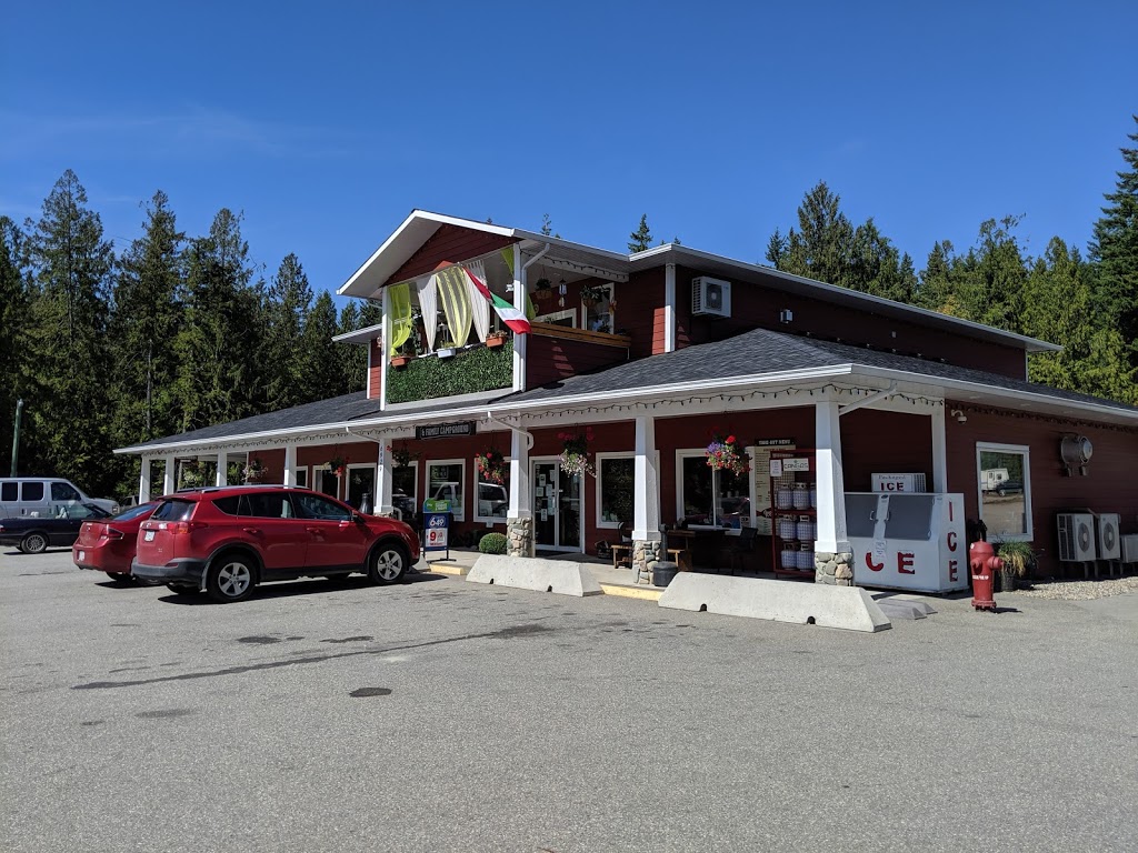 Ross Creek Country Store | 6929 Squilax-Anglemont Rd, Magna Bay, BC V0E 1M7, Canada | Phone: (250) 679-4082