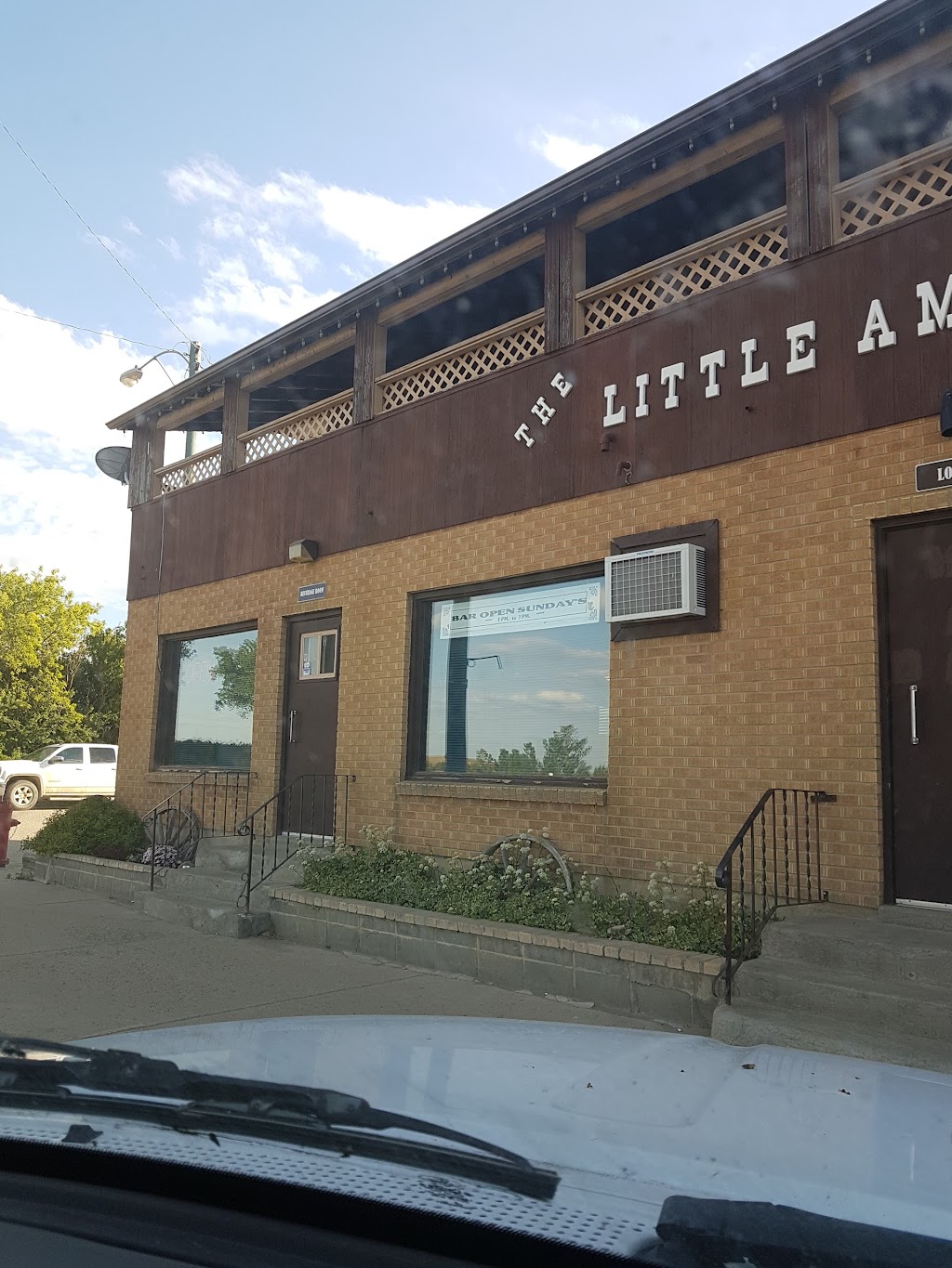 One Stop Inn Bar & Grill | 306 Railway Ave, Ogema, SK S0C 1Y0, Canada | Phone: (306) 459-2455