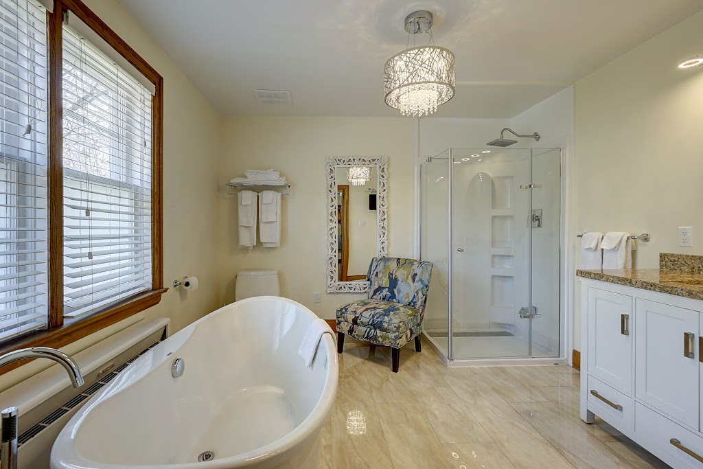 Parkside House | 15 Parkside Dr #3, Barrie, ON L4N 1W7, Canada | Phone: (705) 717-1772