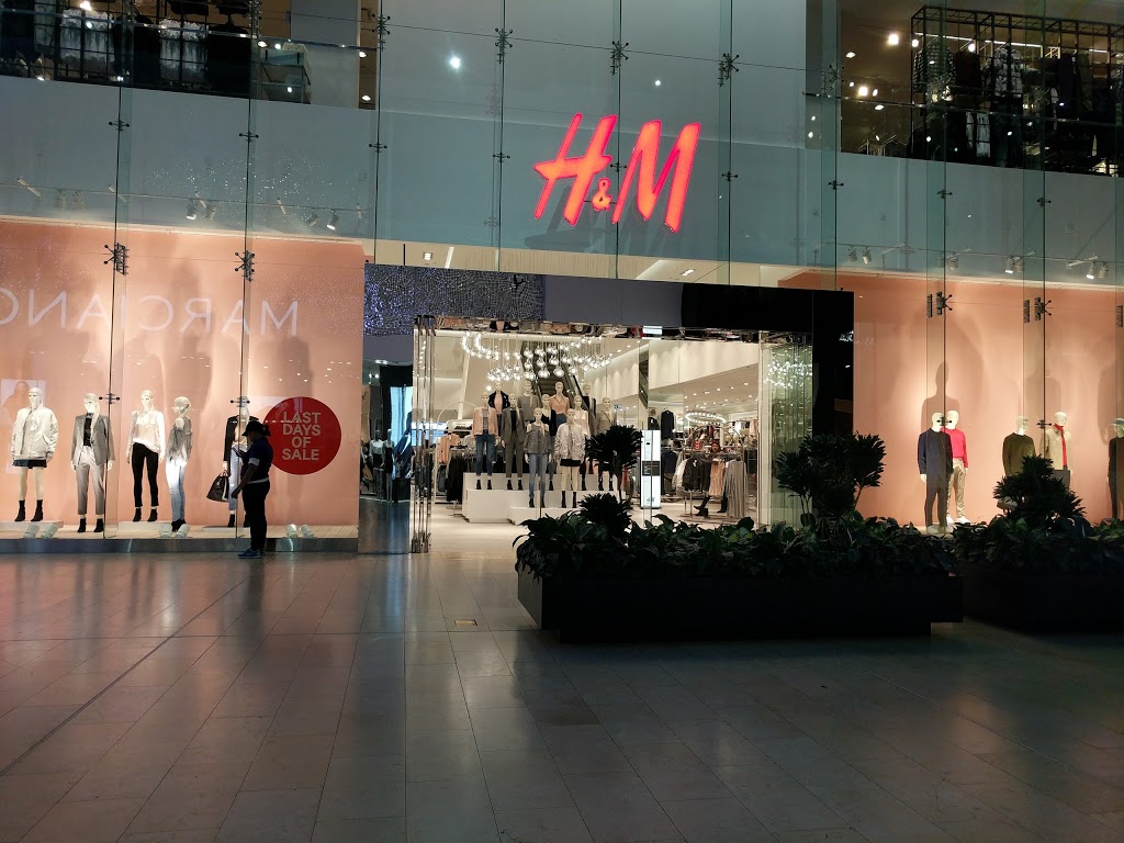 H&M | 3401 Dufferin St, Toronto, ON M6G 3A1, Canada | Phone: (855) 272-7007