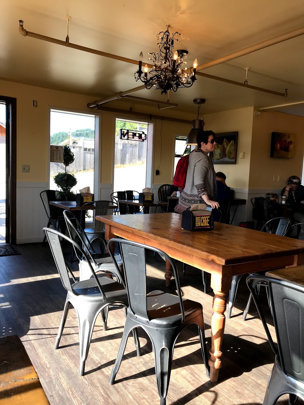 Black Bean Cafe | 467 Marine Dr, Gibsons, BC V0N 1V1, Canada | Phone: (604) 886-1716