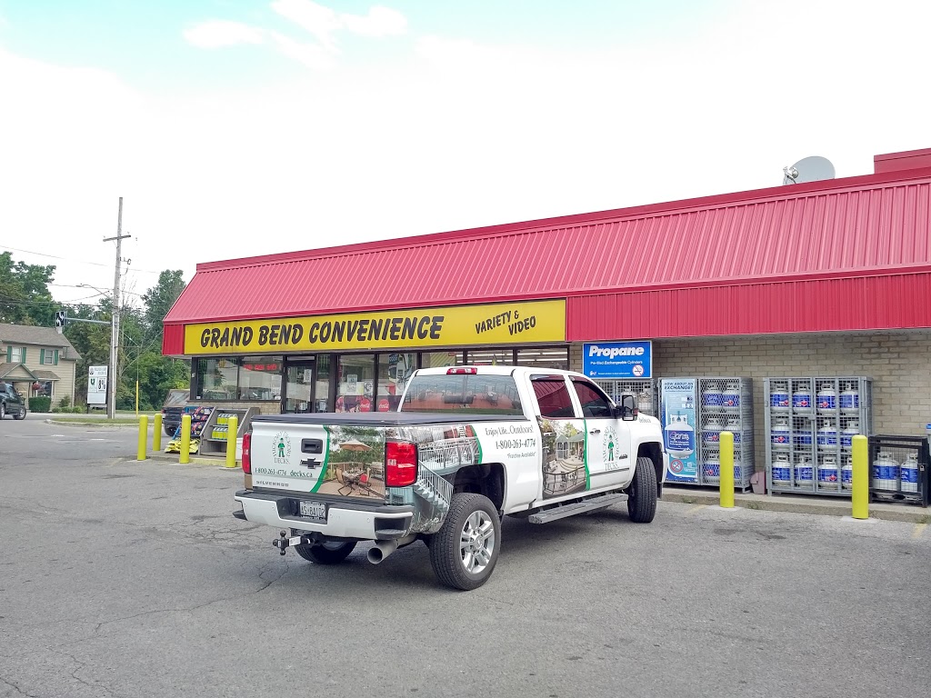 Esso | 78 Green Acres Crescent, Grand Bend, ON N0M 1T0, Canada | Phone: (519) 238-5706