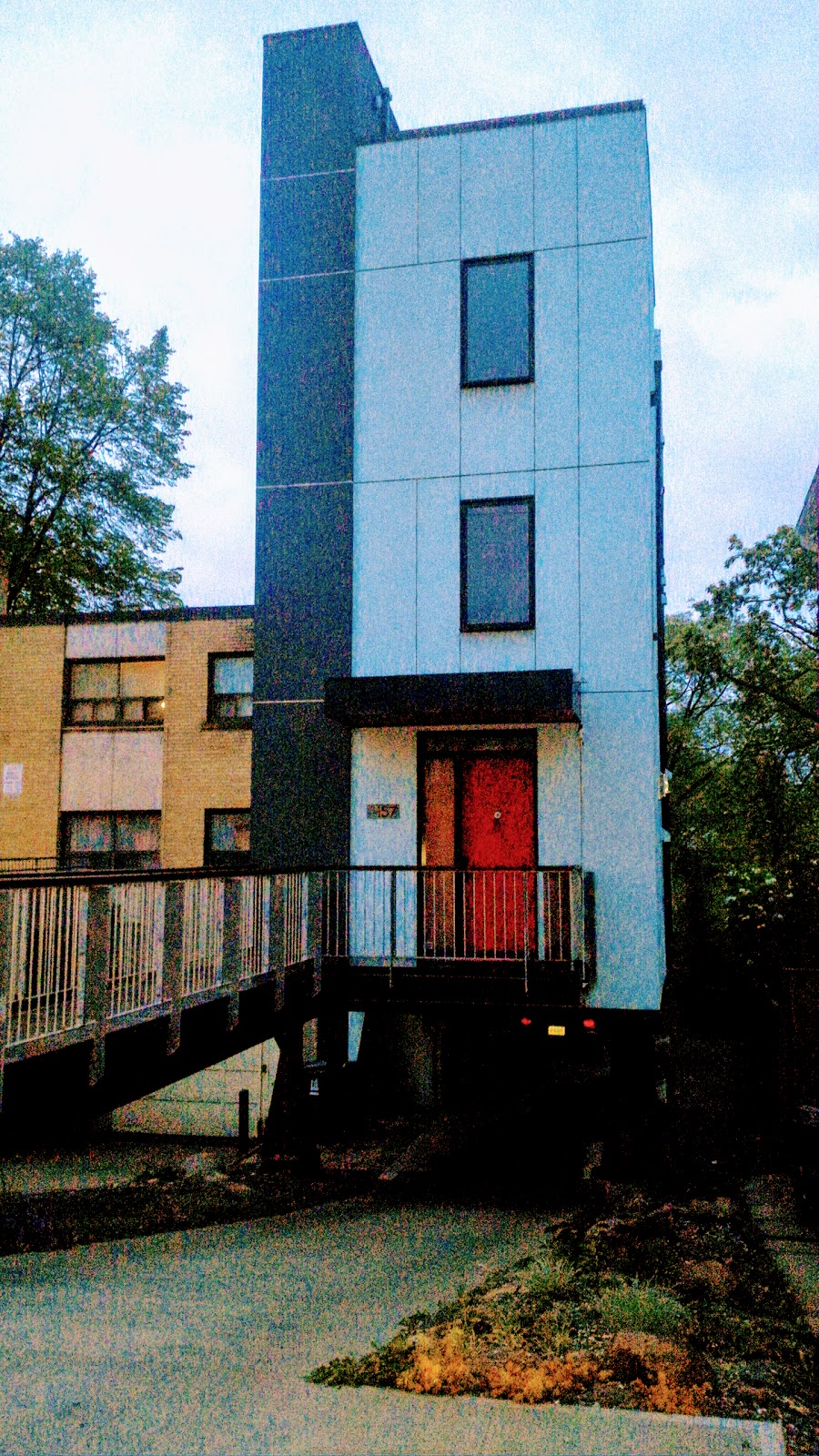 Moncur Park | 165 Coxwell Ave, Toronto, ON M4L 3B4, Canada | Phone: (416) 392-2489