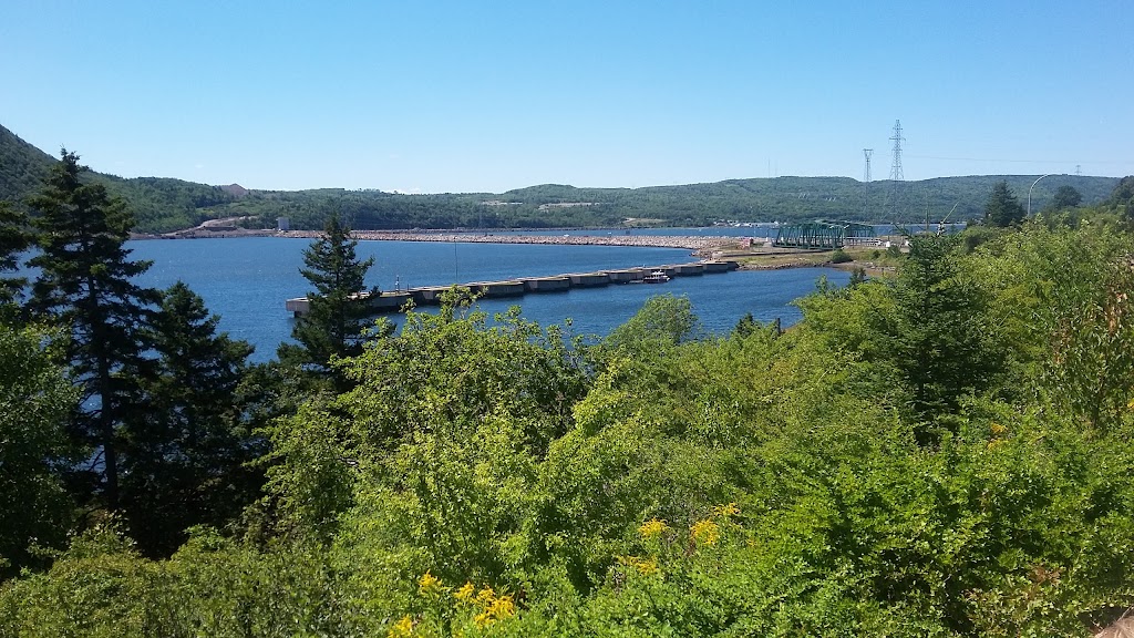 Cape Breton Causeway Inn | 21 Old Victoria Rd, Port Hastings, NS B9A 1L2, Canada | Phone: (902) 625-0460