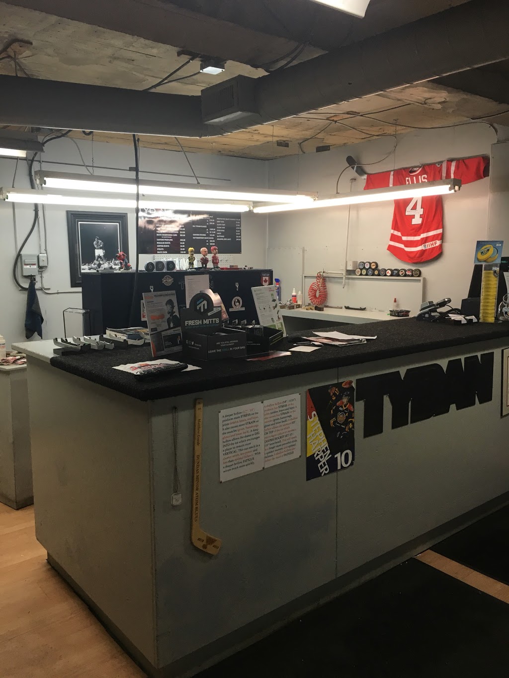 Tydan Performance Blades | 314 Hatt St, Dundas, ON L9H 2H5, Canada | Phone: (905) 627-8995
