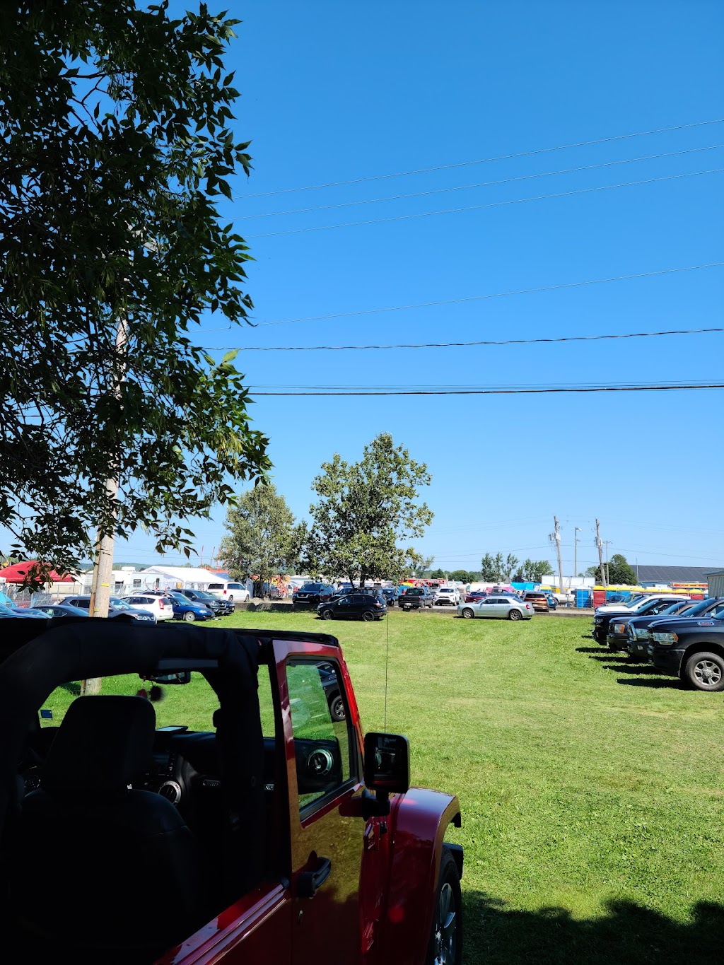 8th Hussars Sports Centre | 8 Leonard Dr, Sussex, NB E4E 2N7, Canada | Phone: (506) 432-4573