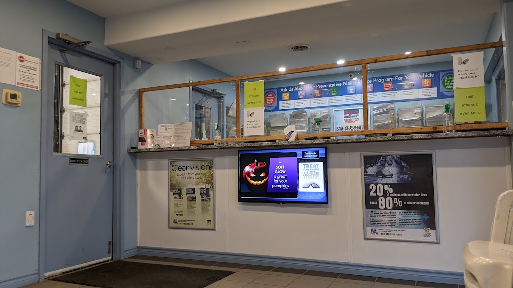 AE Auto Plus | 1225 Twinney Dr, Newmarket, ON L3Y 9E7, Canada | Phone: (905) 898-4430