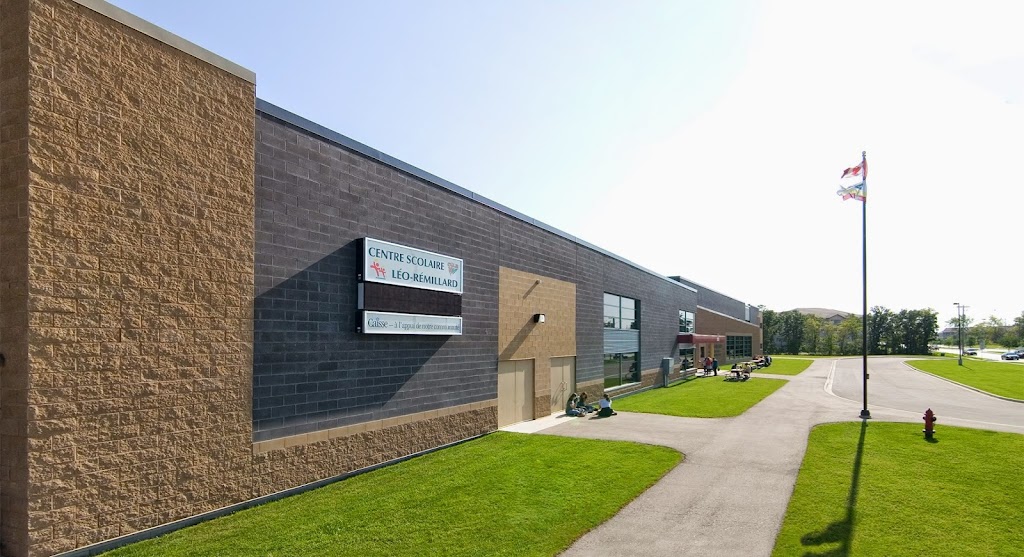 Centre scolaire Léo-Rémillard | 1095 St Annes Rd, Winnipeg, MB R2N 4G5, Canada | Phone: (204) 256-2831