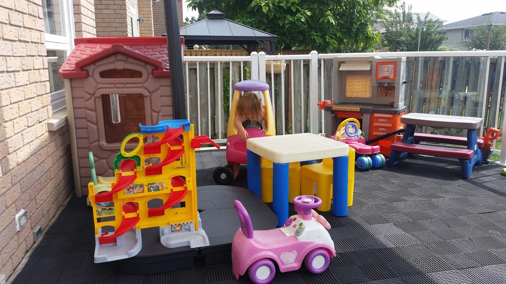 Lindseys Little Apples Home Daycare | 83 MacIntosh Dr, Stoney Creek, ON L8E 4E4, Canada | Phone: (905) 930-7469