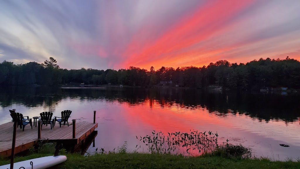 Greens Lake House | 19 Fire Rte 296, Gooderham, ON K0M 1R0, Canada | Phone: (416) 721-5585