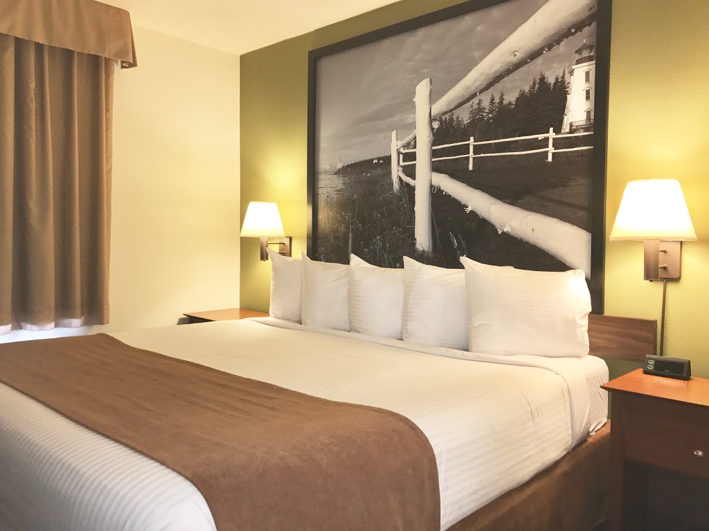 Super 8 by Wyndham Amherst NS | 40 Lord Amherst Dr, Amherst, NS B4H 4W6, Canada | Phone: (902) 701-9853