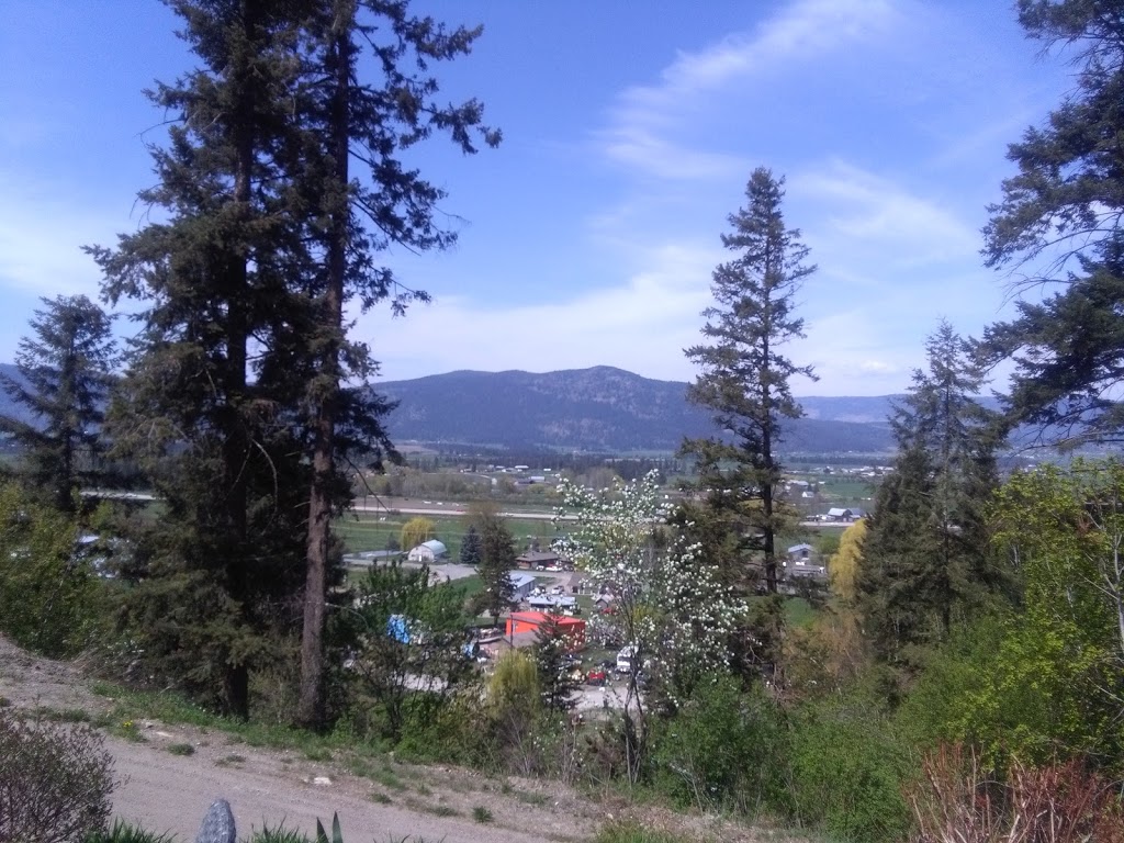 Eagle Rock Towing and Storage Armstrong | 1645 Eagle Rock Rd, Armstrong, BC V0E 1B7, Canada | Phone: (250) 546-8290