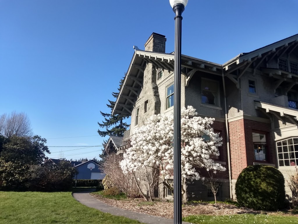 Roeder Home | 2600 Sunset Dr, Bellingham, WA 98225, USA | Phone: (360) 384-3444