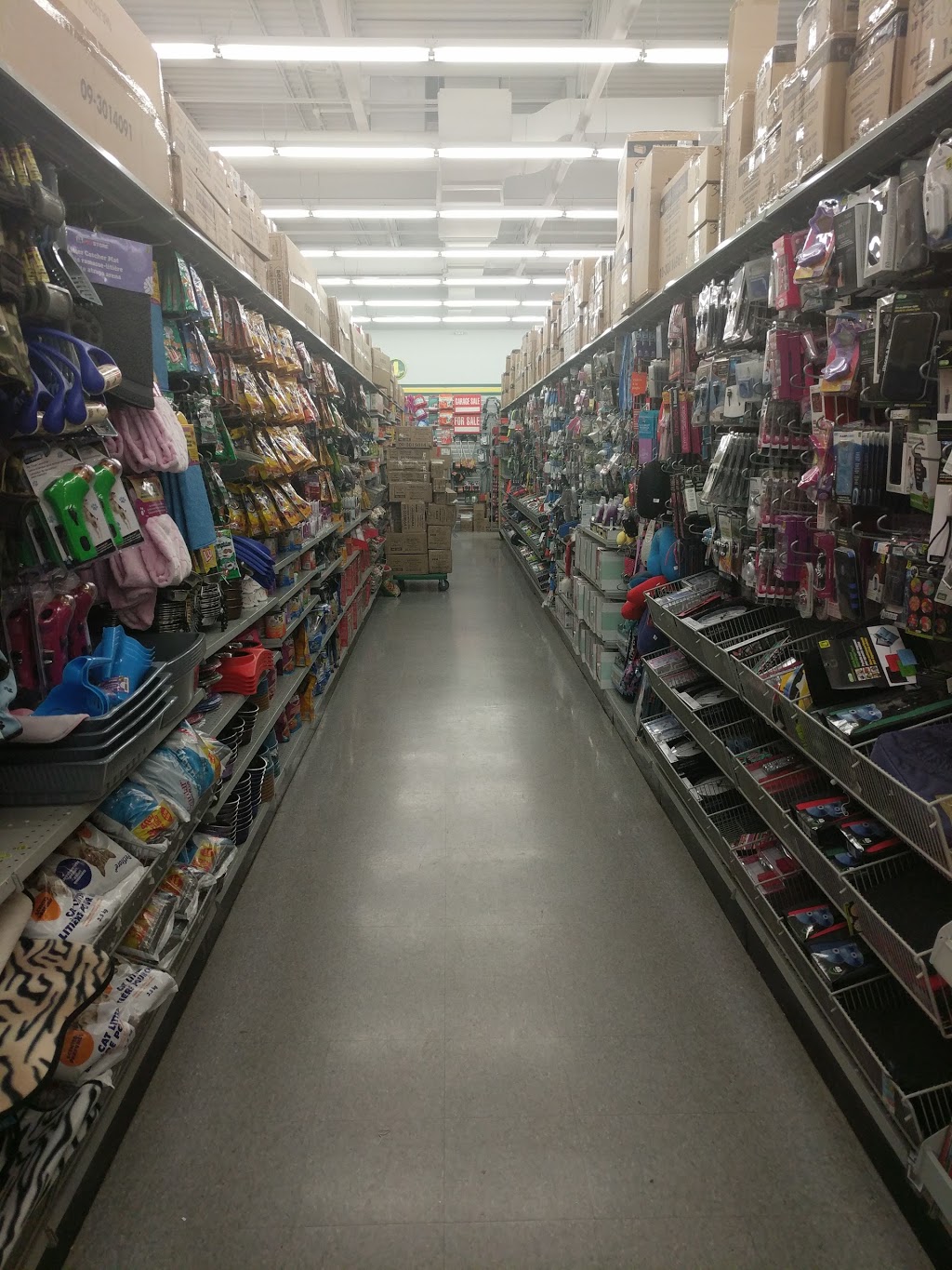 Dollarama | Willowcreek Boulevard, 400 Lansdowne St E, Peterborough, ON K9L 0B2, Canada | Phone: (705) 741-3356
