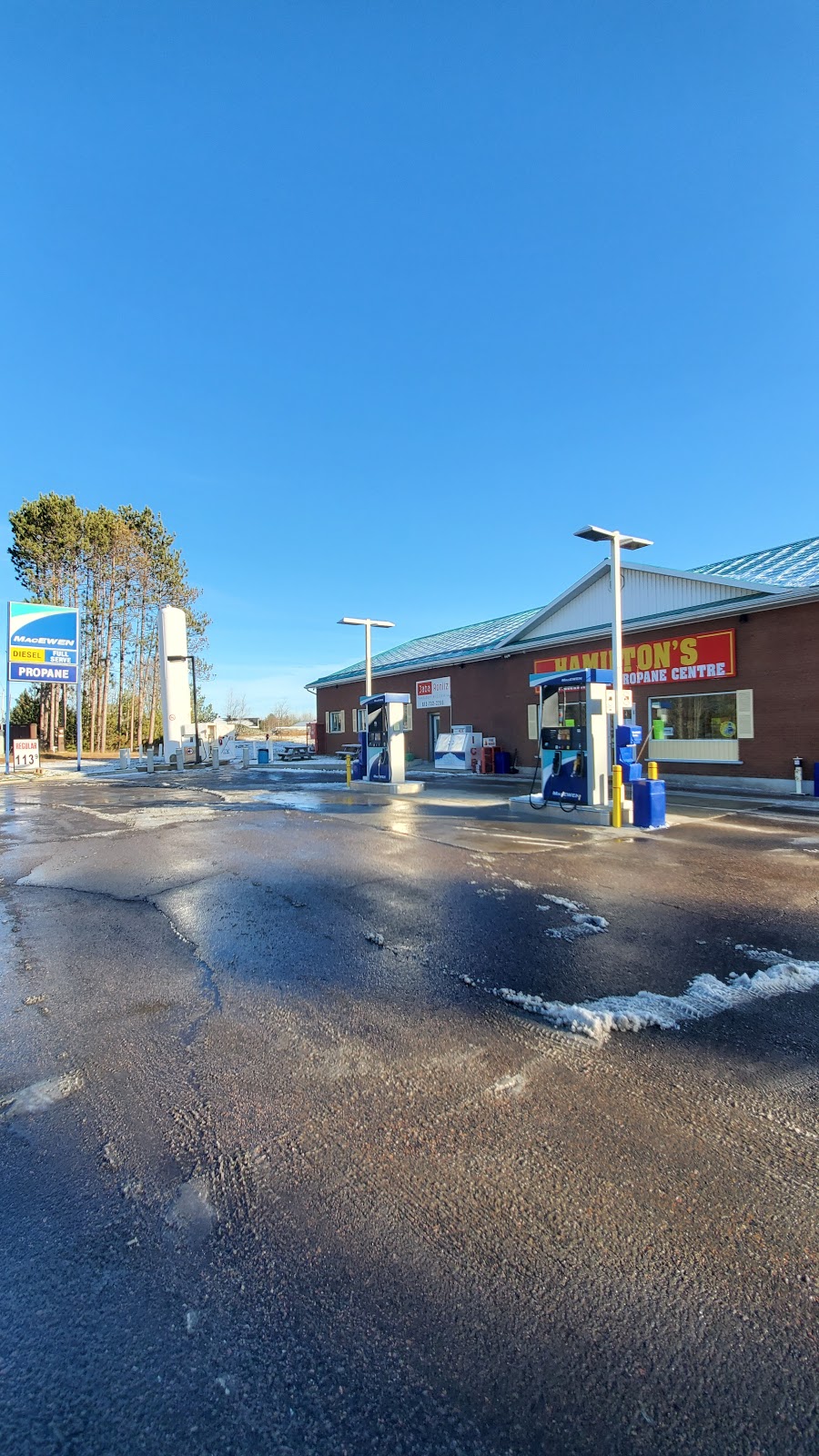 MacEwen & Hamiltons Convenience & Propane Centre | 11536 Round Lake Rd, Pembroke, ON K8A 6W8, Canada | Phone: (613) 735-5784