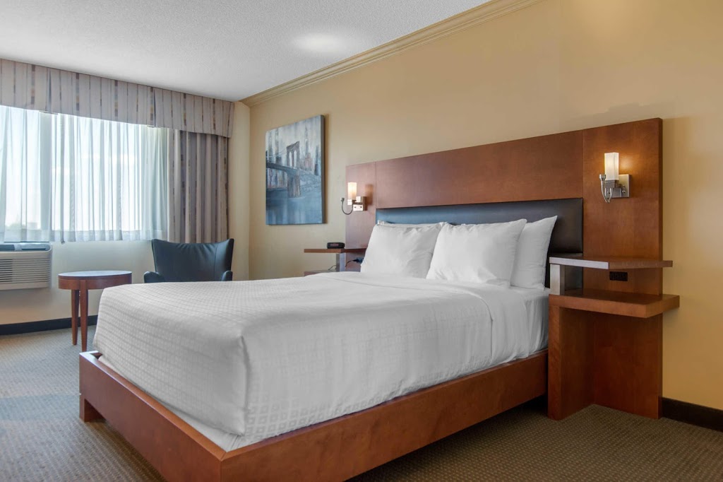 Quality Hotel Centre de Congrès | 725 Boulevard du Séminaire N, Saint-Jean-sur-Richelieu, QC J3B 8H1, Canada | Phone: (450) 348-7376