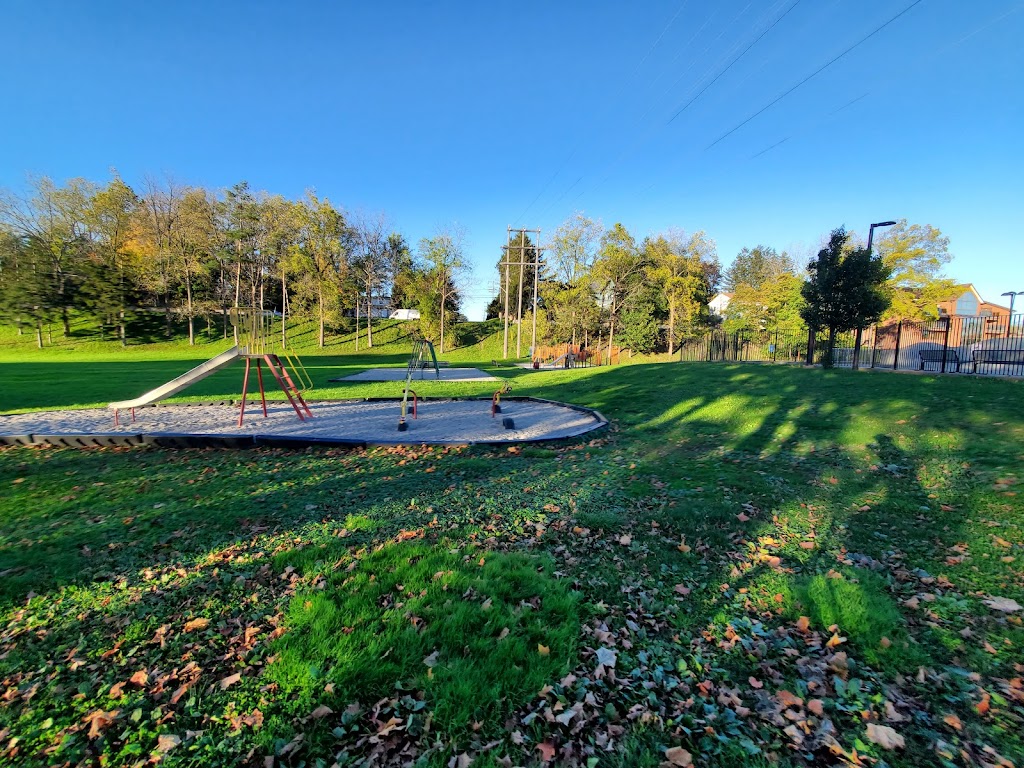 Caledonia Pool | 25 Caithness St W, Caledonia, ON N3W 1B7, Canada | Phone: (905) 765-2676