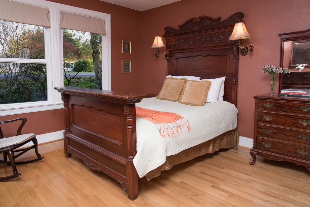Harrison House Suites | 235 C St, Friday Harbor, WA 98250, USA | Phone: (360) 378-3587
