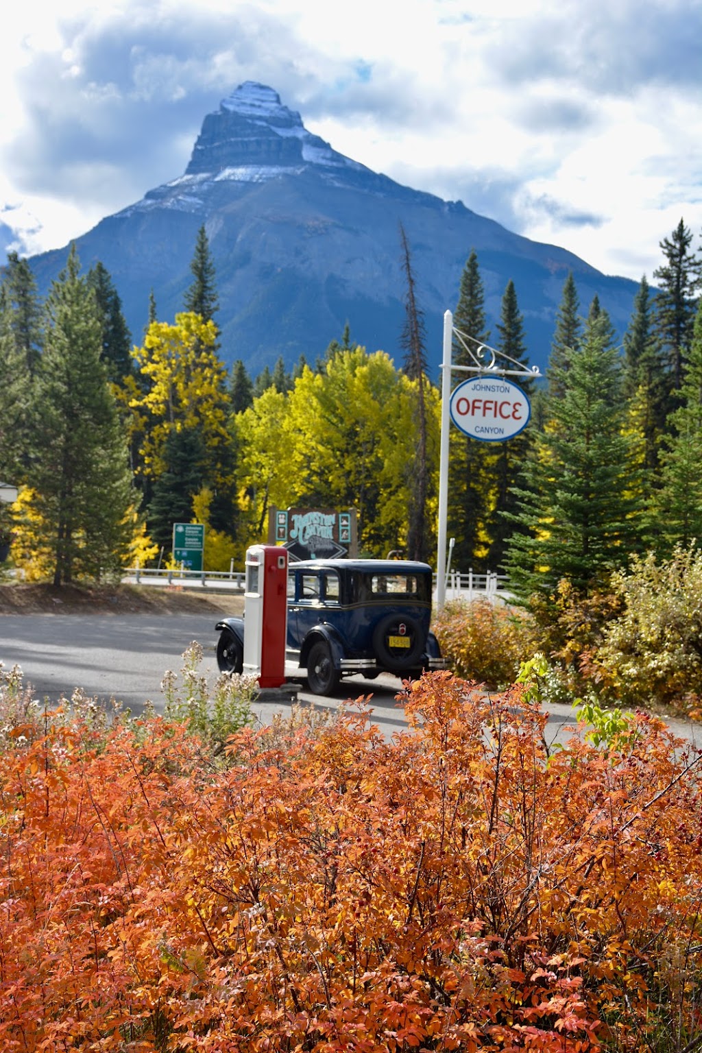 Johnston Canyon Lodge & Bungalows | AB-1A, Banff, AB T1L 1A9, Canada | Phone: (403) 762-2971