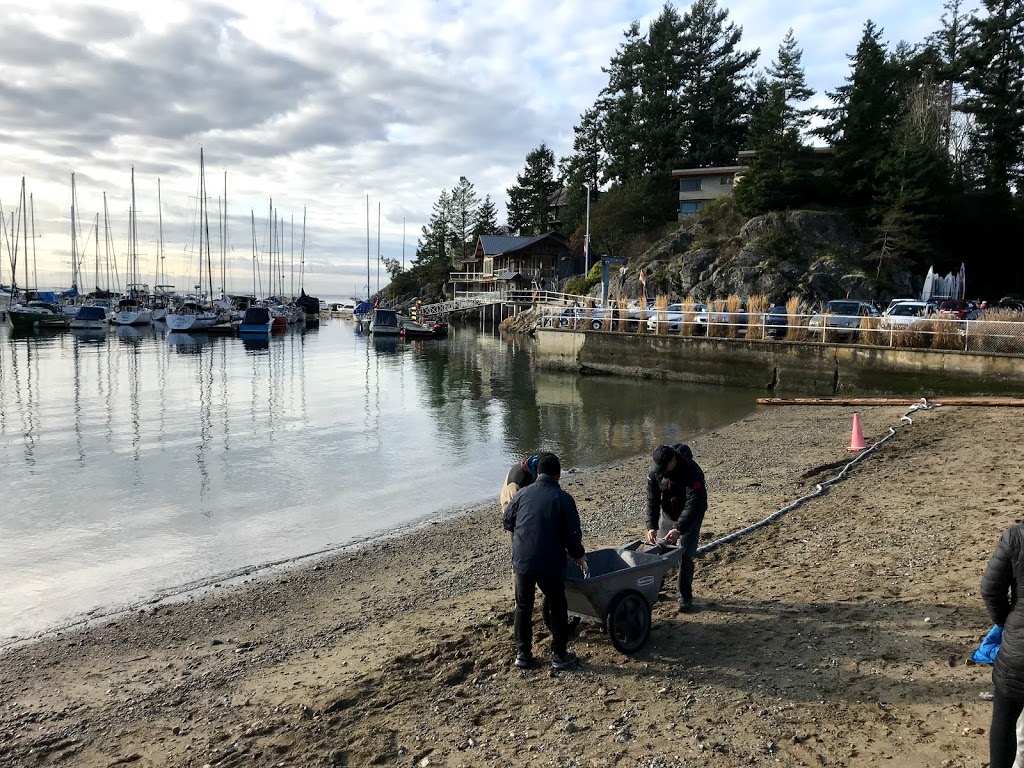 Eagle Harbour Yacht Club | 5750 Eagle Harbour Rd, West Vancouver, BC V7W 1P5, Canada | Phone: (604) 921-7636