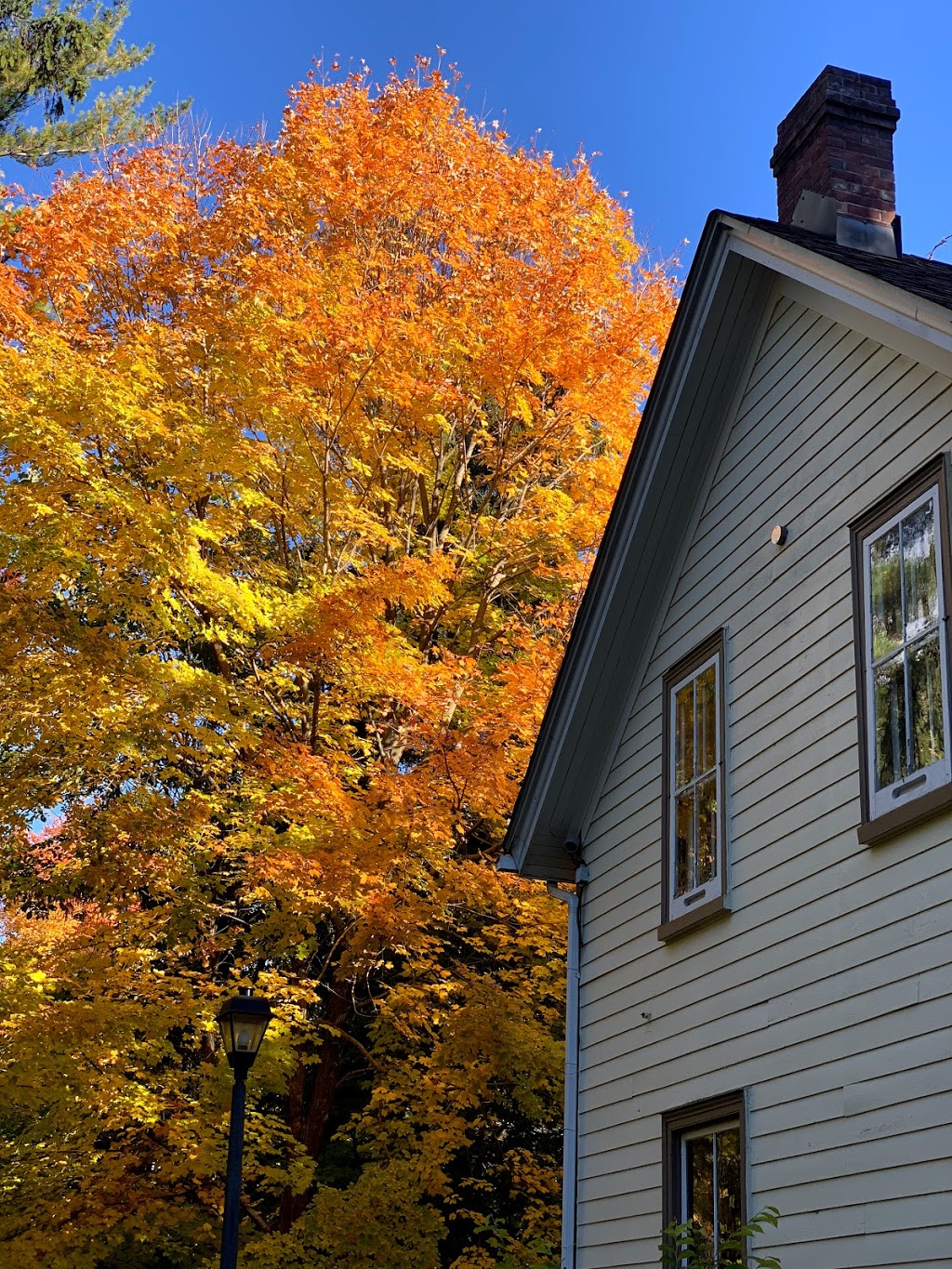 MacDonald House | Thornhill, ON L4J 1G3, Canada