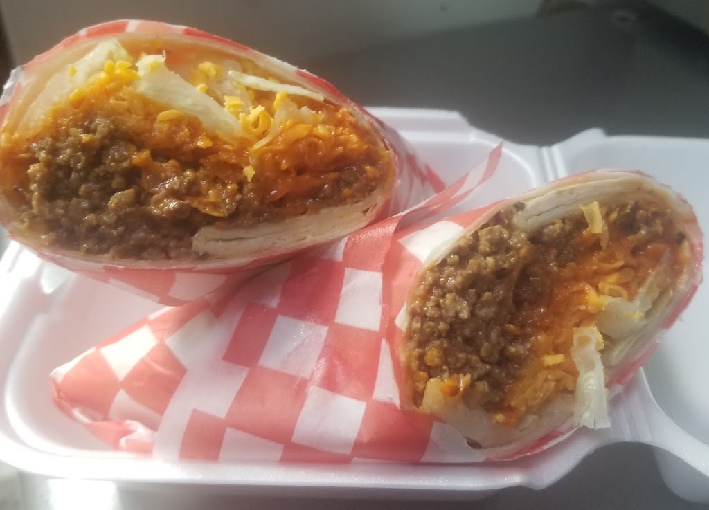 ChipWitch Fry Truck | 129 Tamarac St, Dunnville, ON N1A 2C1, Canada | Phone: (905) 921-2217