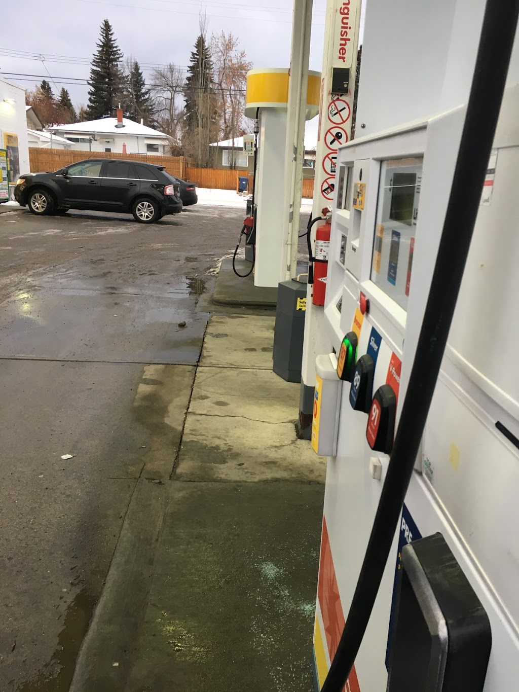 Shell | 8251 Fairmount Dr SE, Calgary, AB T2H 0Y7, Canada | Phone: (403) 252-2505