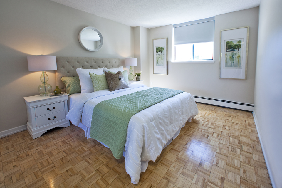 Sunnidale Place | 12 Kozlov St, Barrie, ON L4N 5E6, Canada | Phone: (705) 737-3752